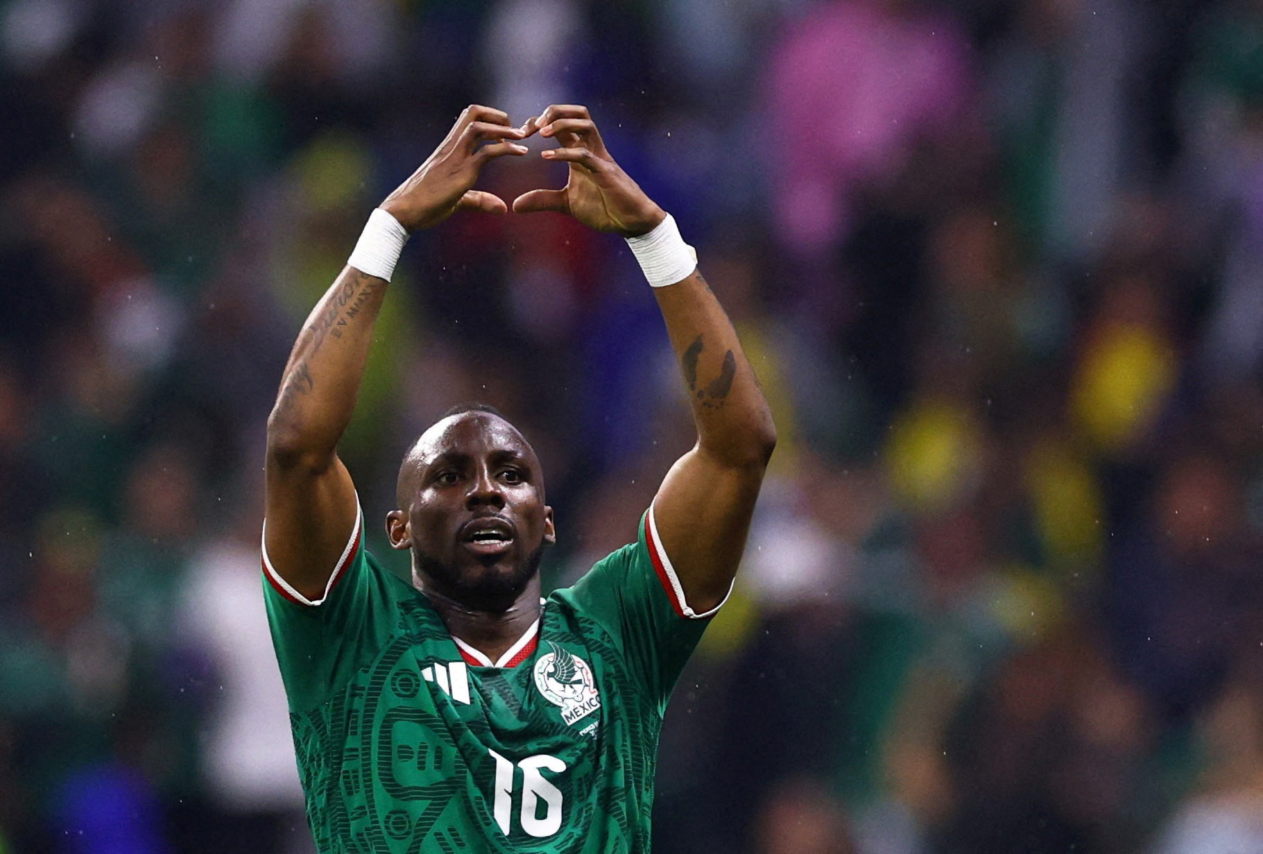 Soccer Football - FIFA World Cup 2026 - Round of 32 - Mexico v Ecuador - Estadio Azteca, Mexico City, Mexico - June 30, 2026 Mexico's Julian Quinones celebrates scoring their first goal REUTERS/Raquel Cunha TPX IMAGES OF THE DAY