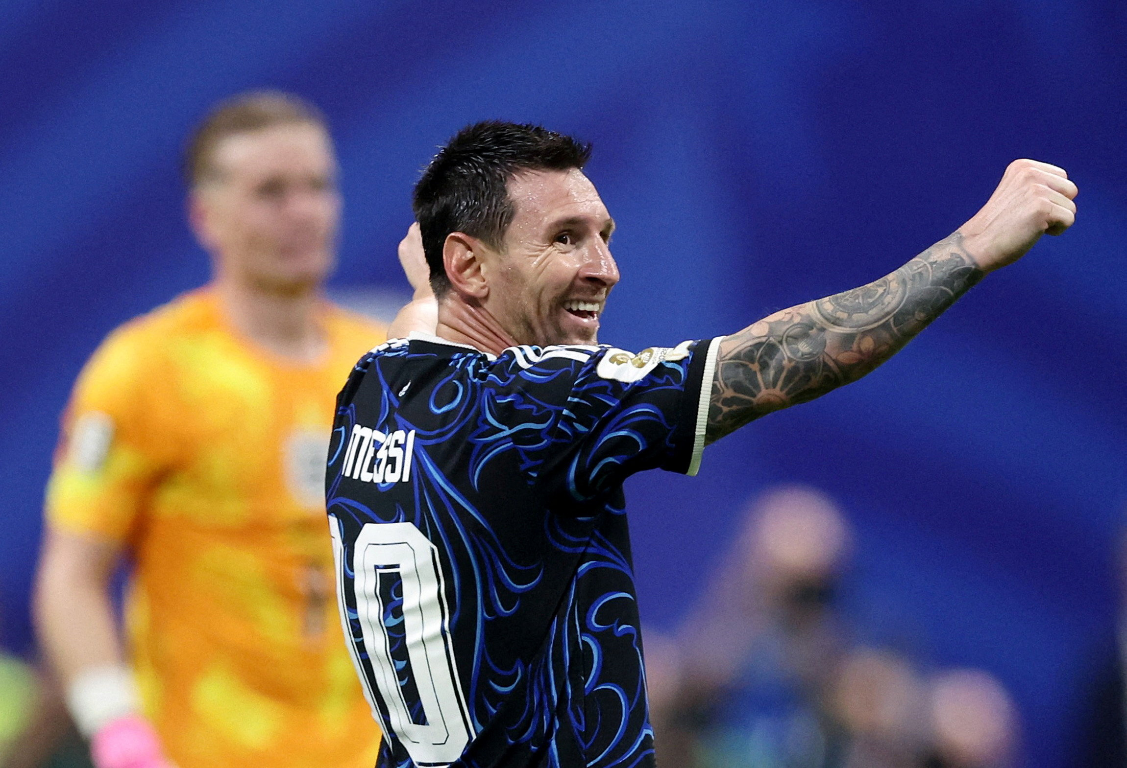 Messi's Argentina stun England in comeback to reach World Cup final