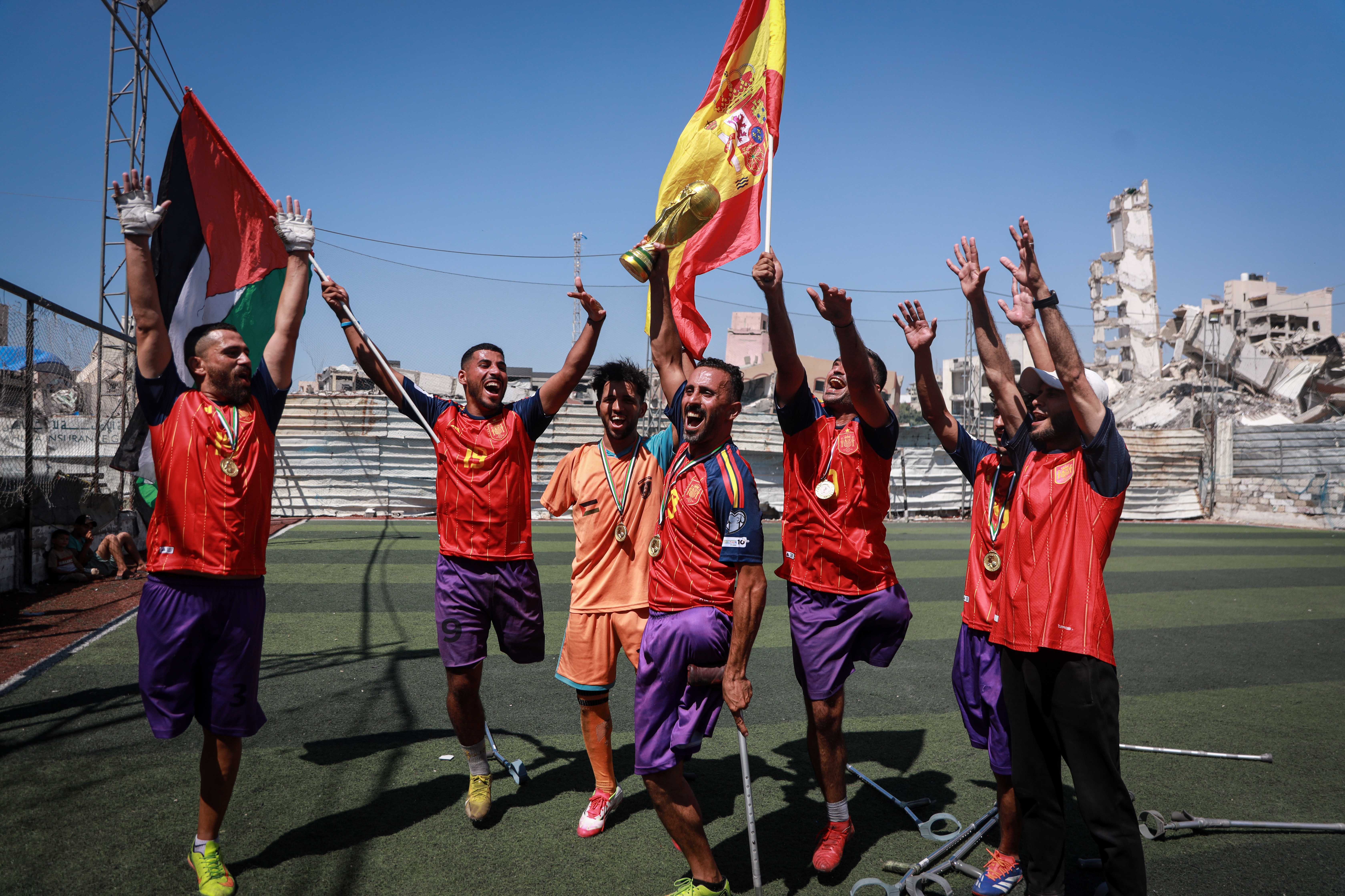 Palestinian amputee footballers express their support for Spain before the final on July 19, 2026, against Argentina