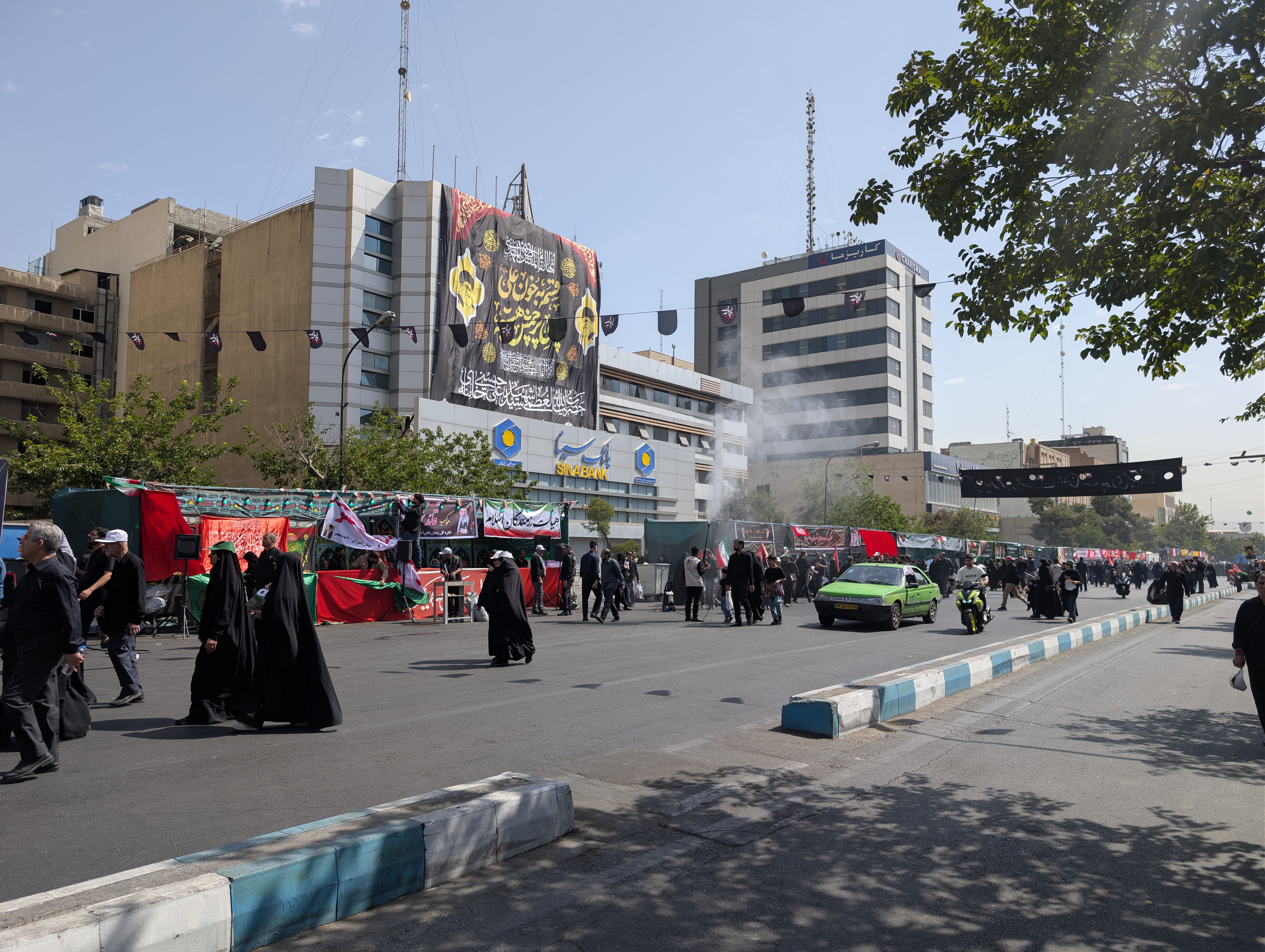 The commemoration has attracted thousands of people from across Tehran to mourn Khamenei [Maziar Motamedi/Al Jazeera]