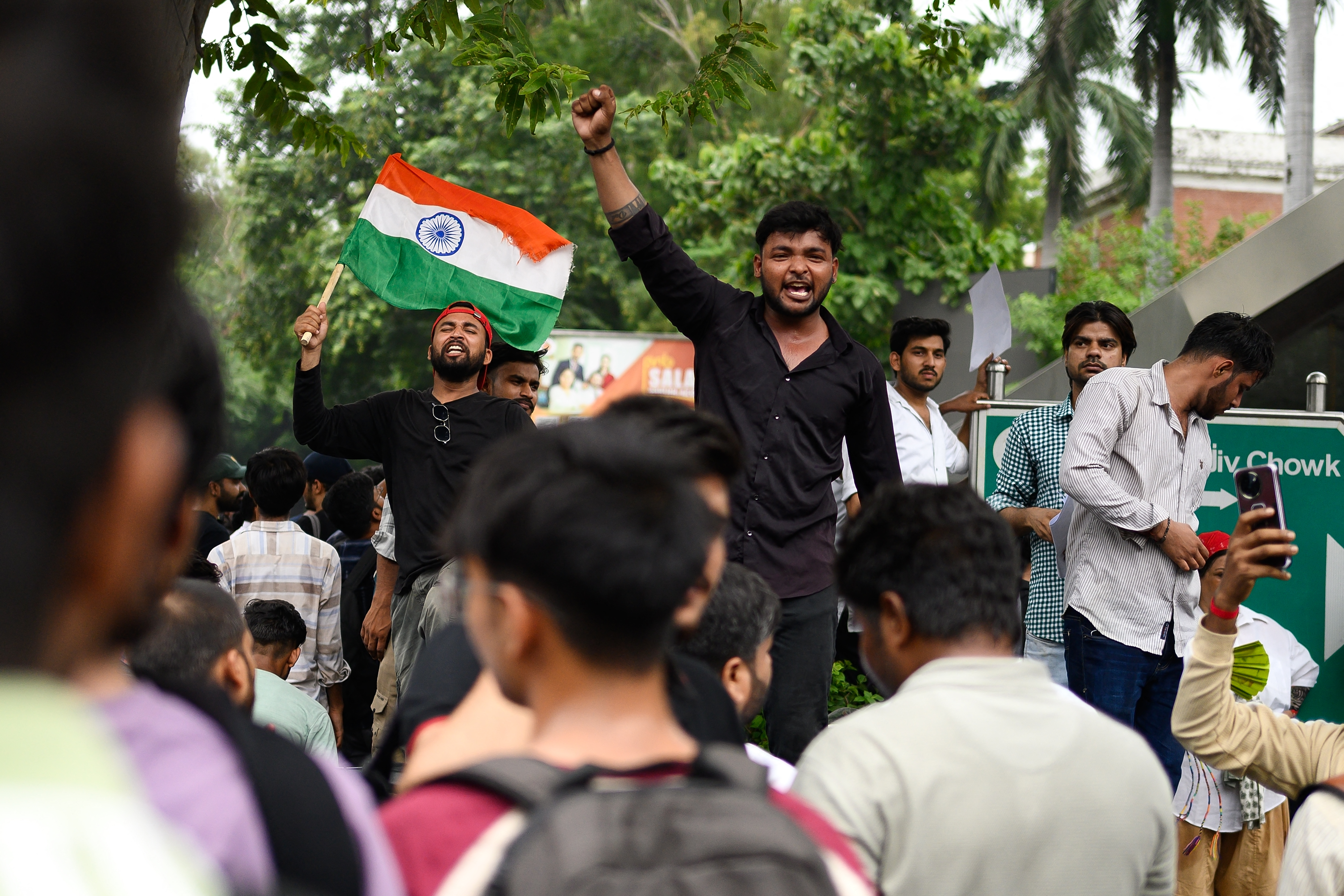 Police fire tear gas at India's Cockroach movement supporters