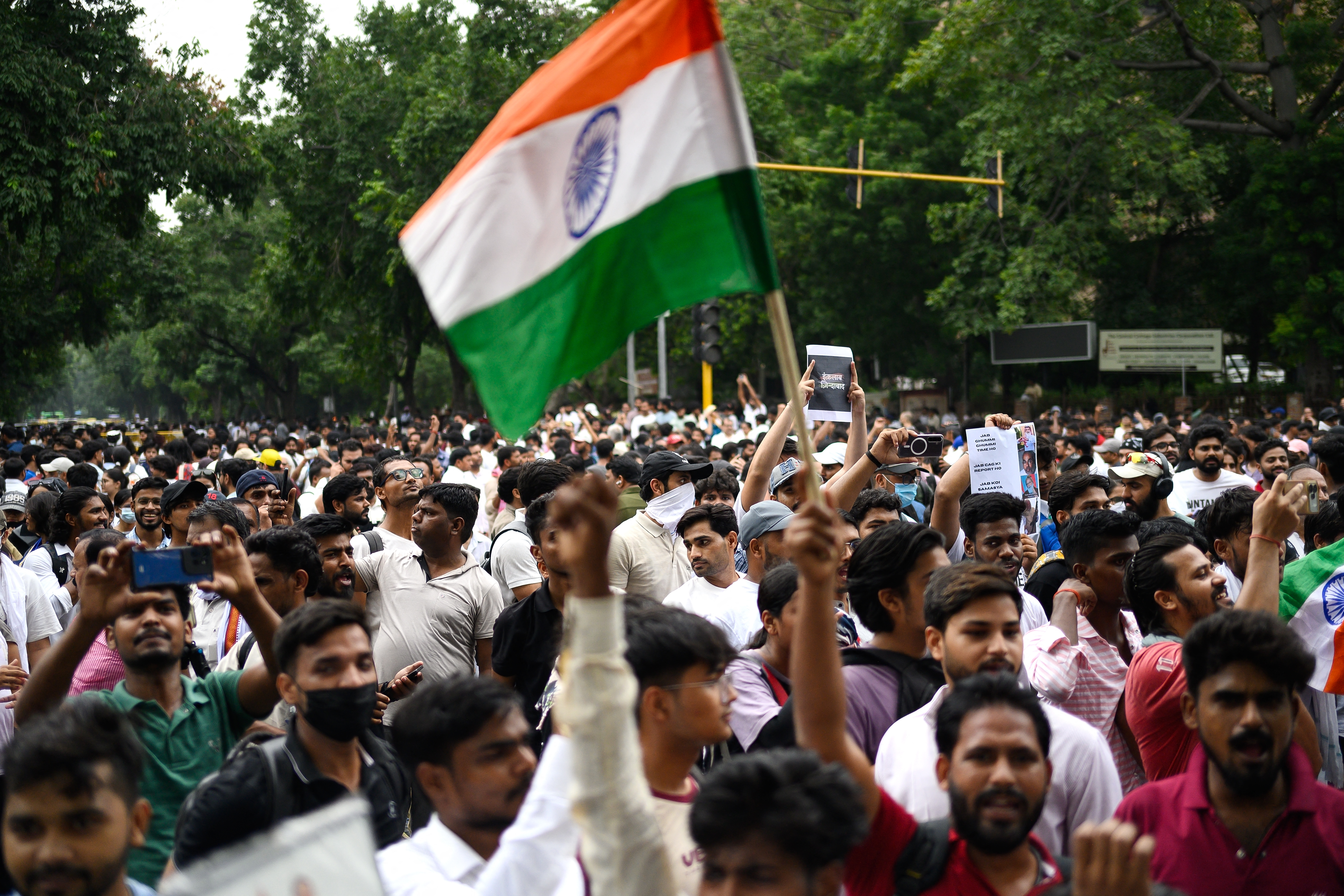 Police fire tear gas at India's Cockroach movement supporters
