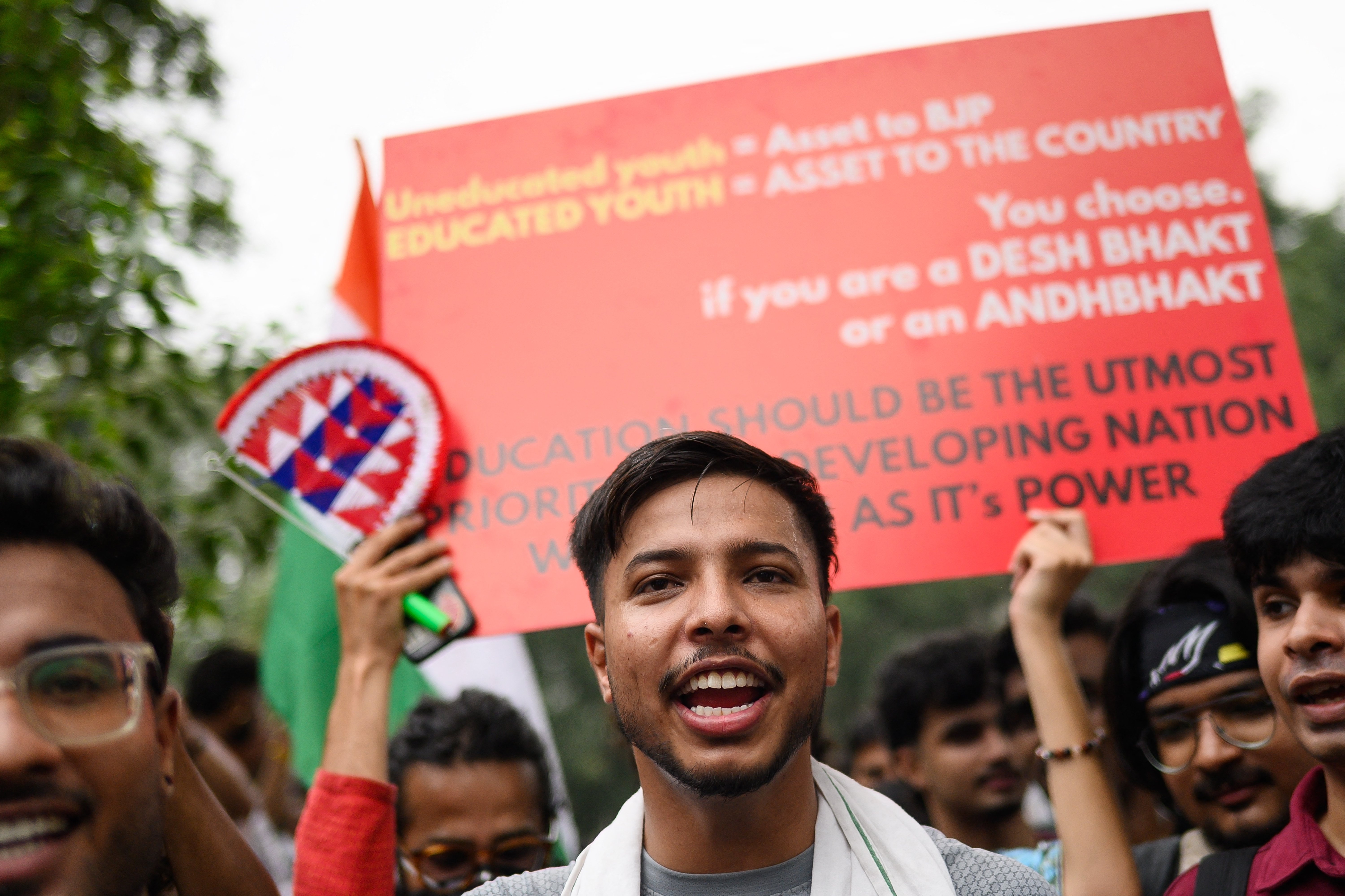 Police fire tear gas at India's Cockroach movement supporters