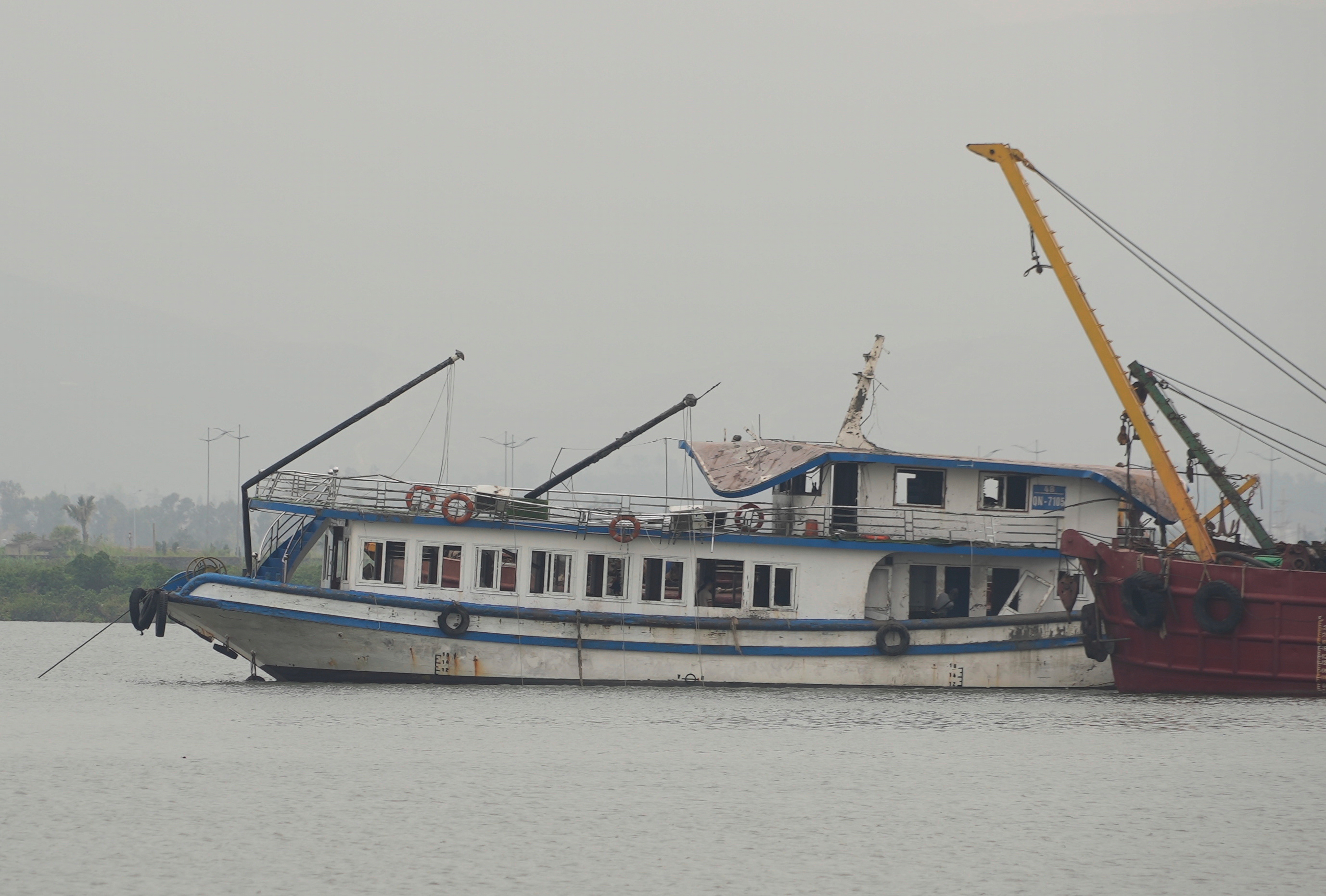 tourist boat