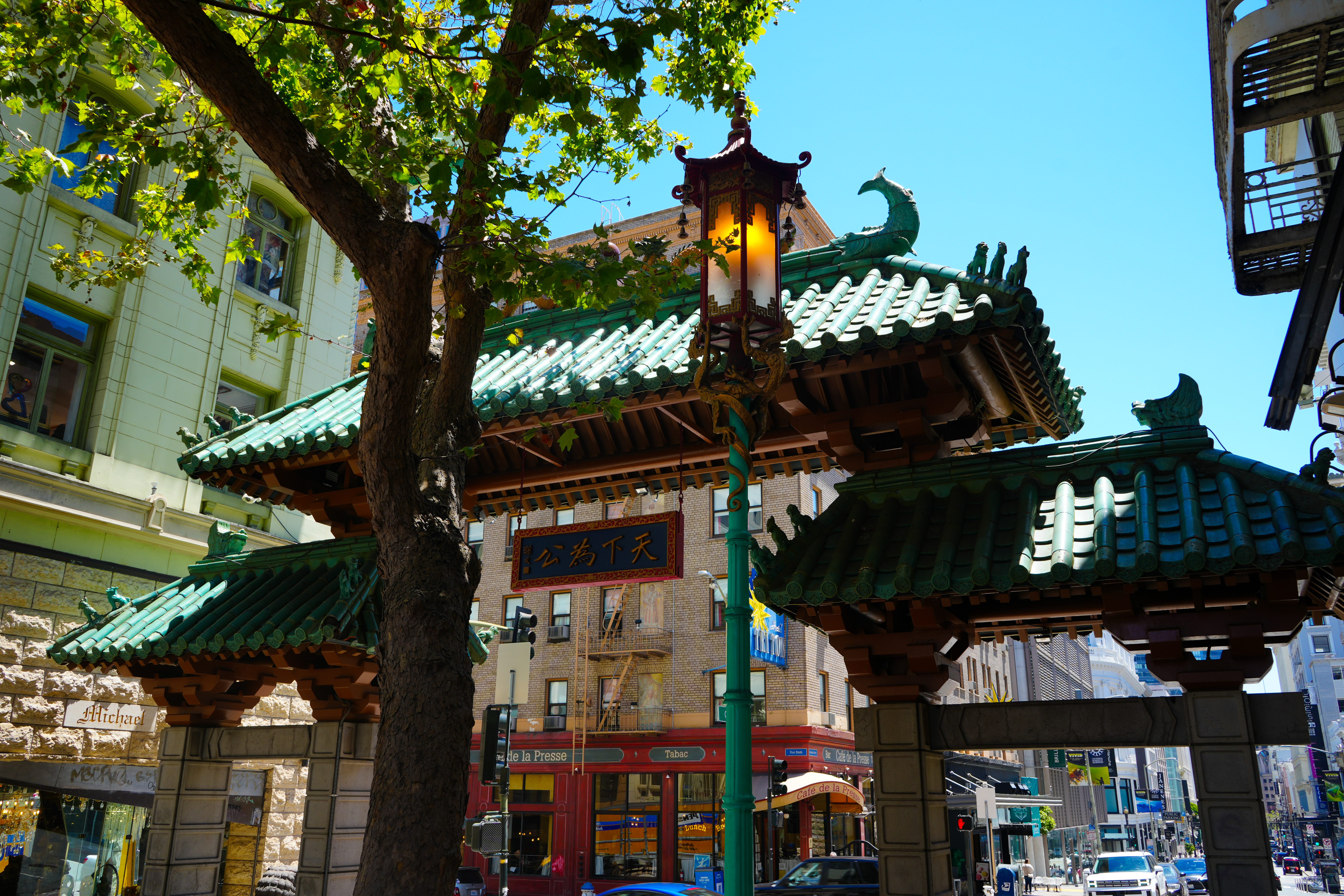 Entrance to San Francisco's Chinatown
