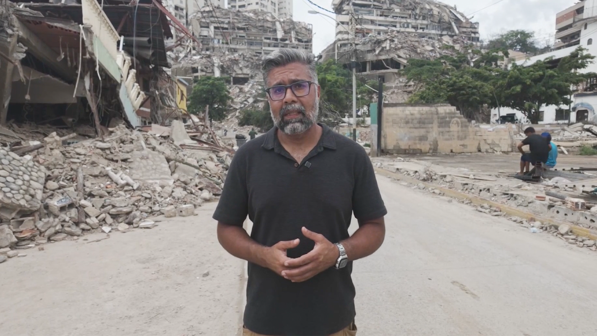 Al Jazeera's Zein Basravi reports from the coastal tourist town of Puerto Viejo in La Guaira, Venezuela.