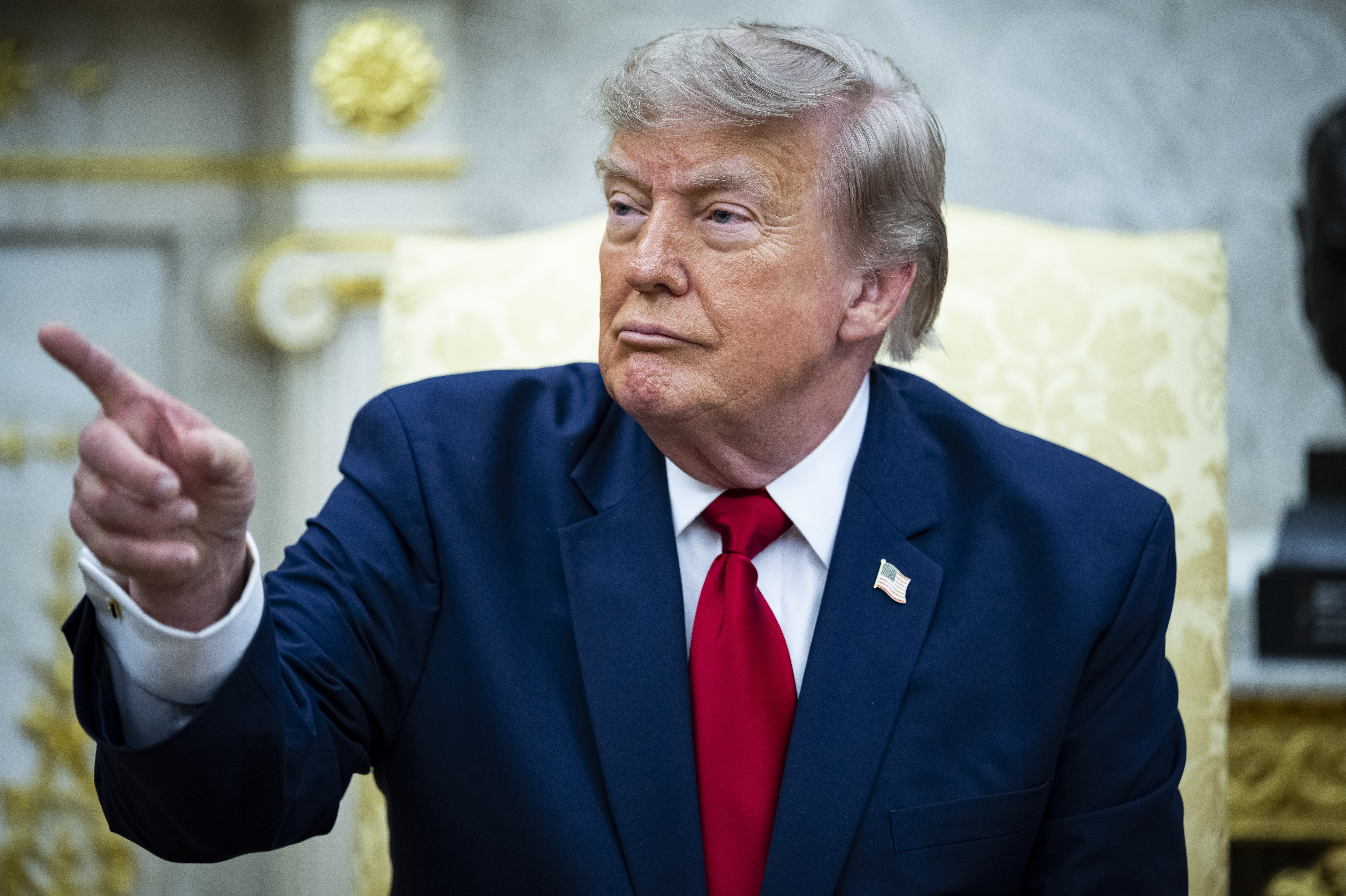 epa13111140 US President Donald Trump speaks with Iraqi Prime Minister Ali al-Zaidi (not pictured) during their meeting in the Oval Office of the White House in Washington, DC, USA, 14 July 2026. This is Ali al-Zaidi's first foreign trip since he took office in May 2026. EPA/GRAEME SLOAN / POOL