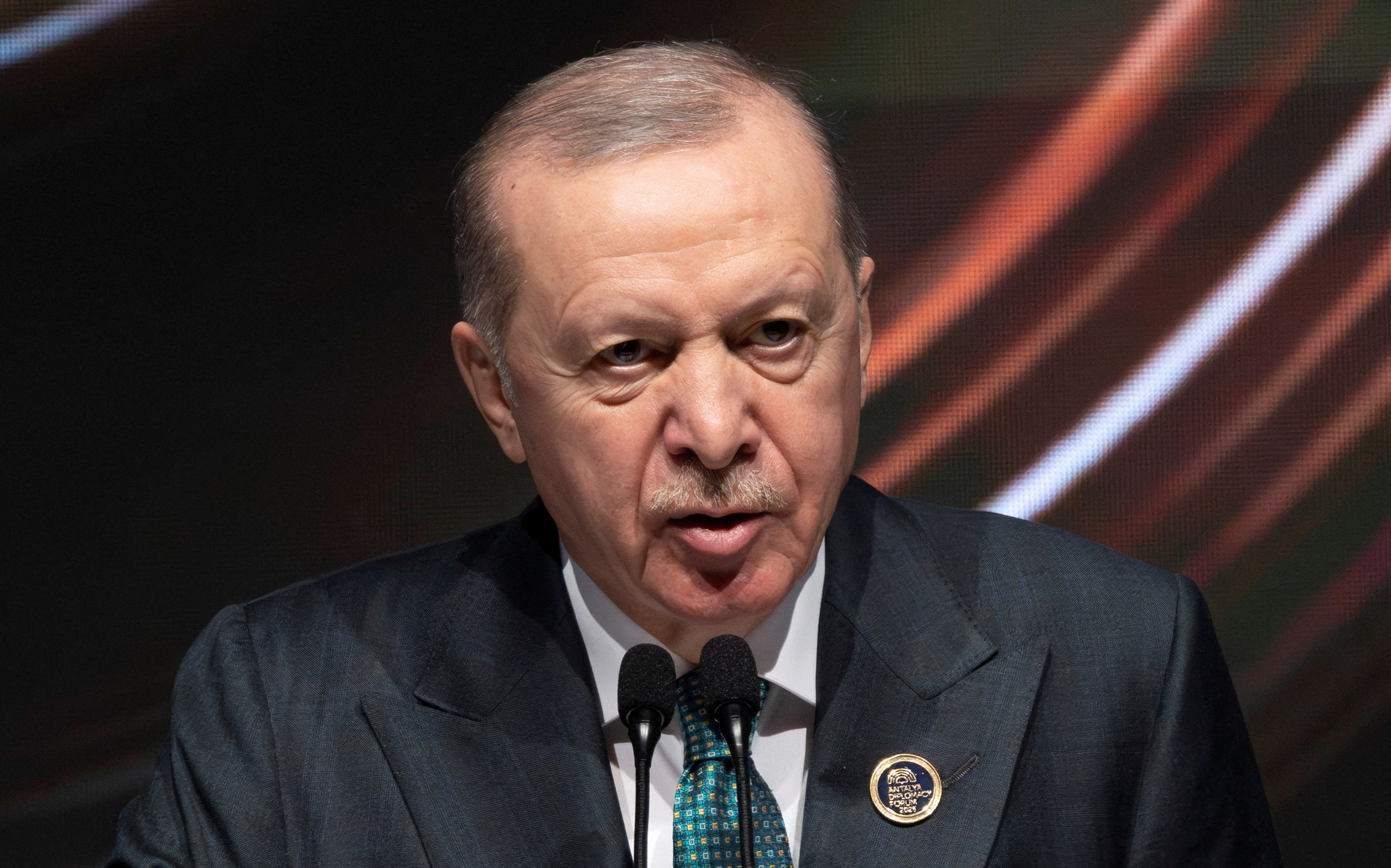 FILE PHOTO: Turkish President Tayyip Erdogan speaks during the opening ceremony of Antalya Diplomacy Forum in Antalya, Turkey, April 17, 2026. REUTERS/Umit Bektas/File Photo