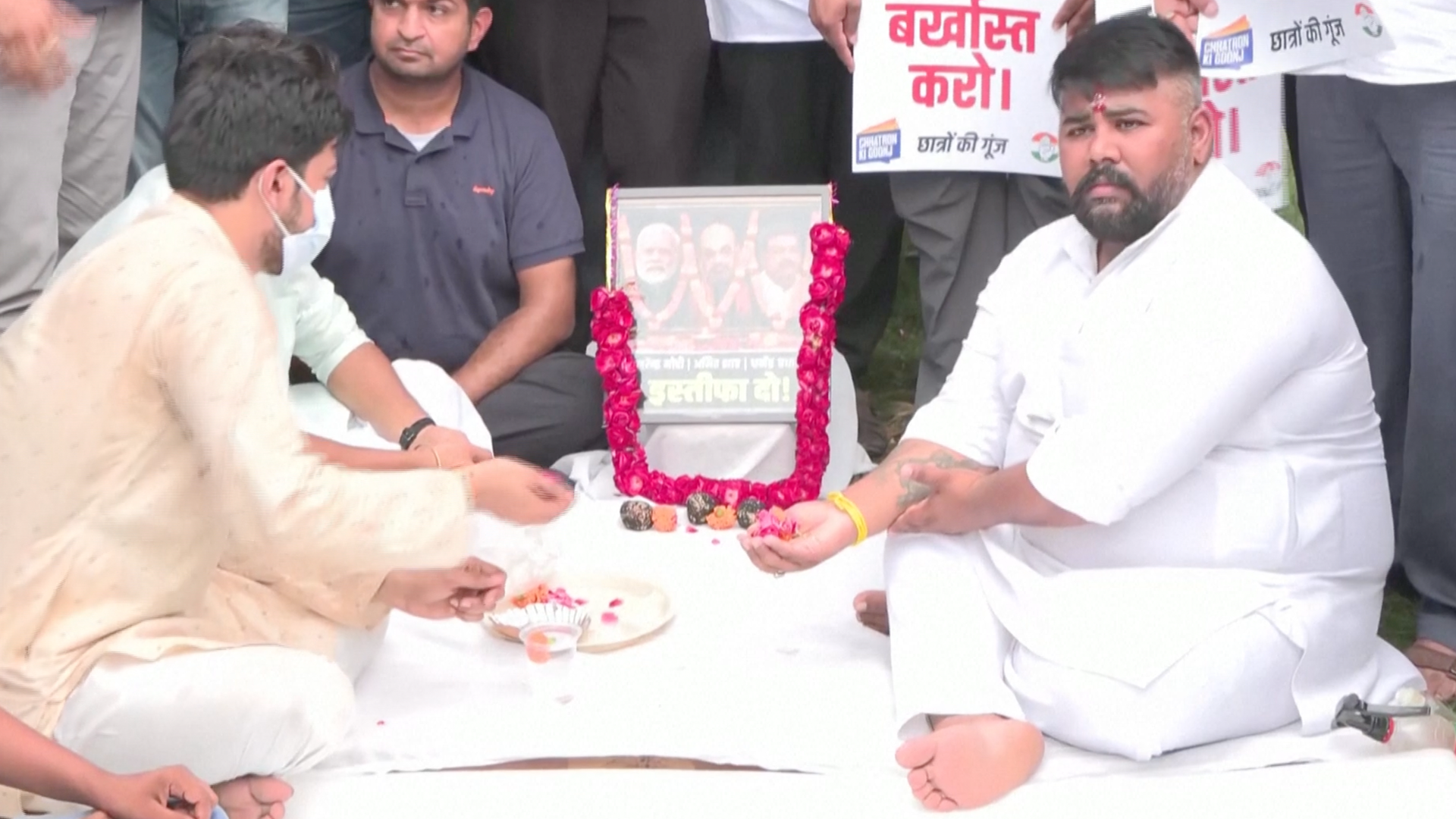Congress Party holds ‘funeral’ for India PM Modi and cabinet ministers