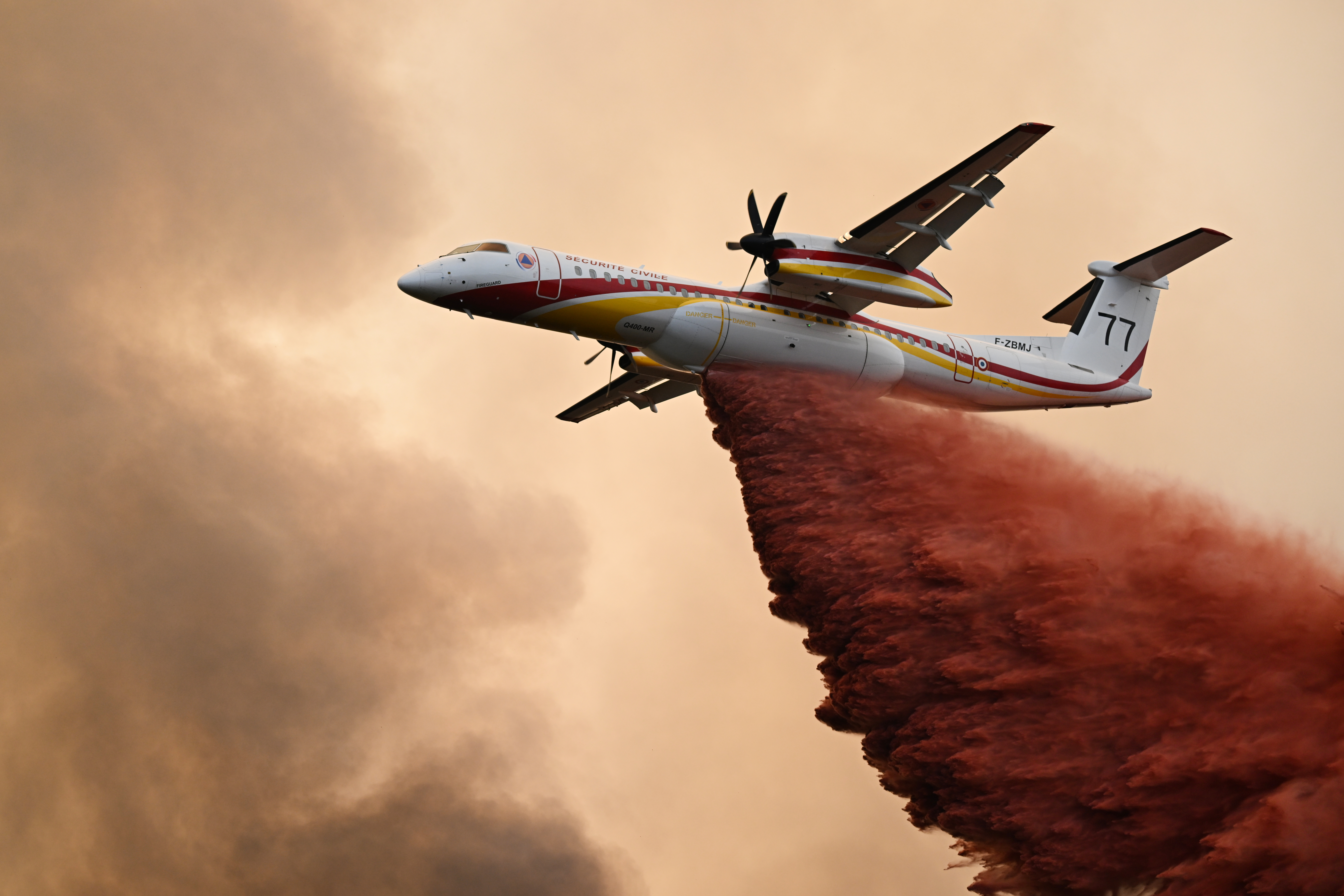Wildfires rage in France and Spain, forcing mass evacuations