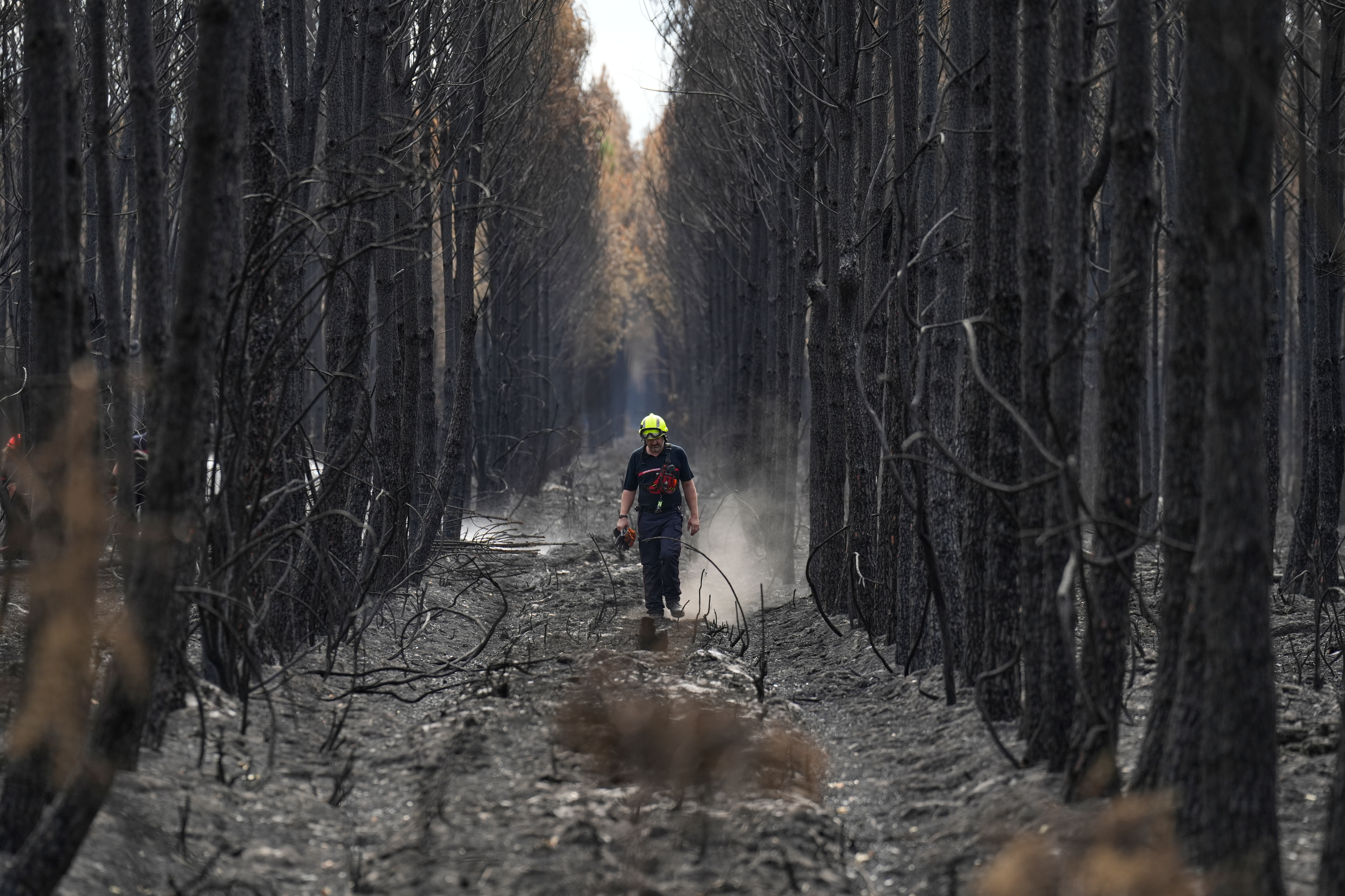 Wildfires rage in France and Spain, forcing mass evacuations