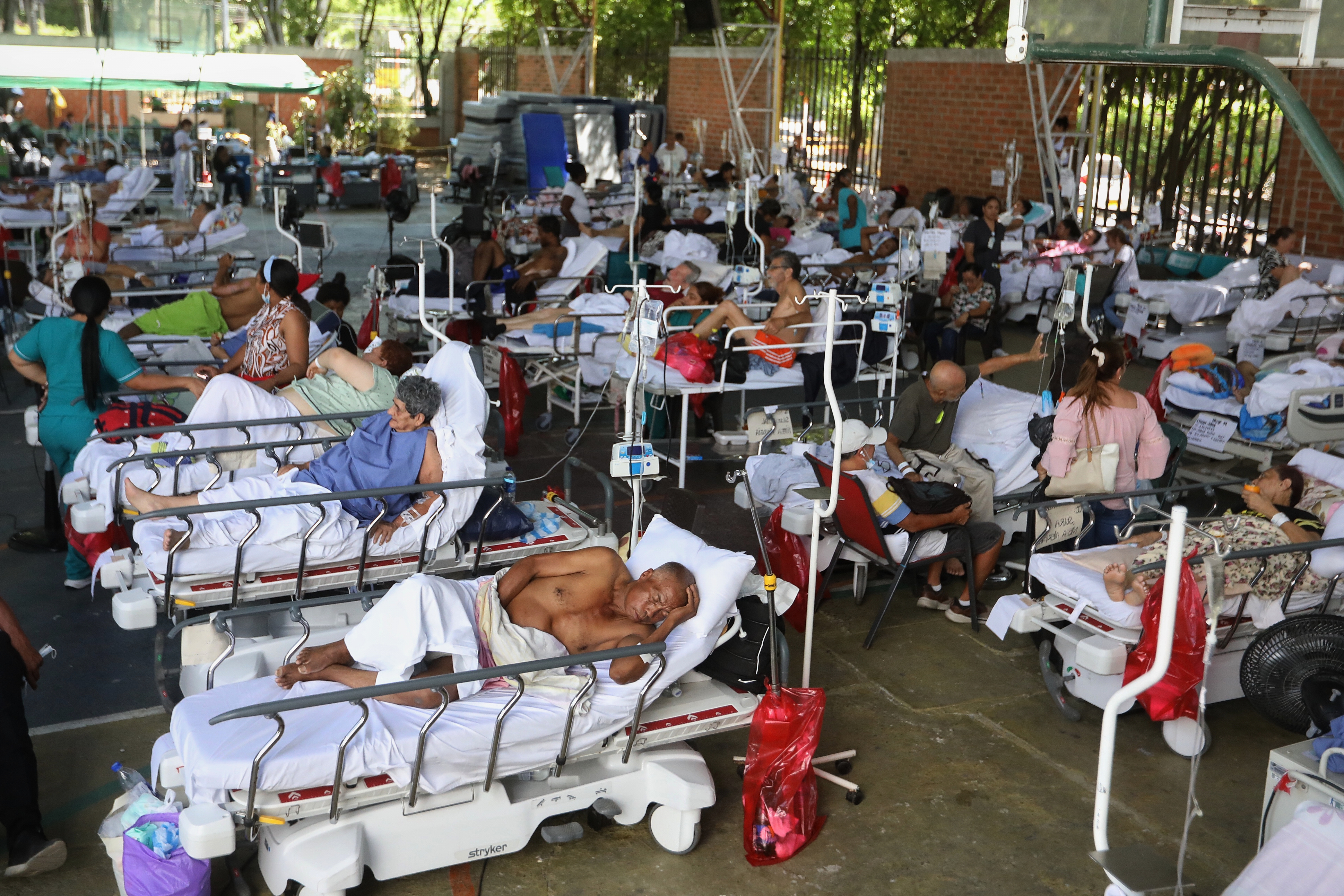 Hope fades as teams dig for survivors in Colombia earthquake