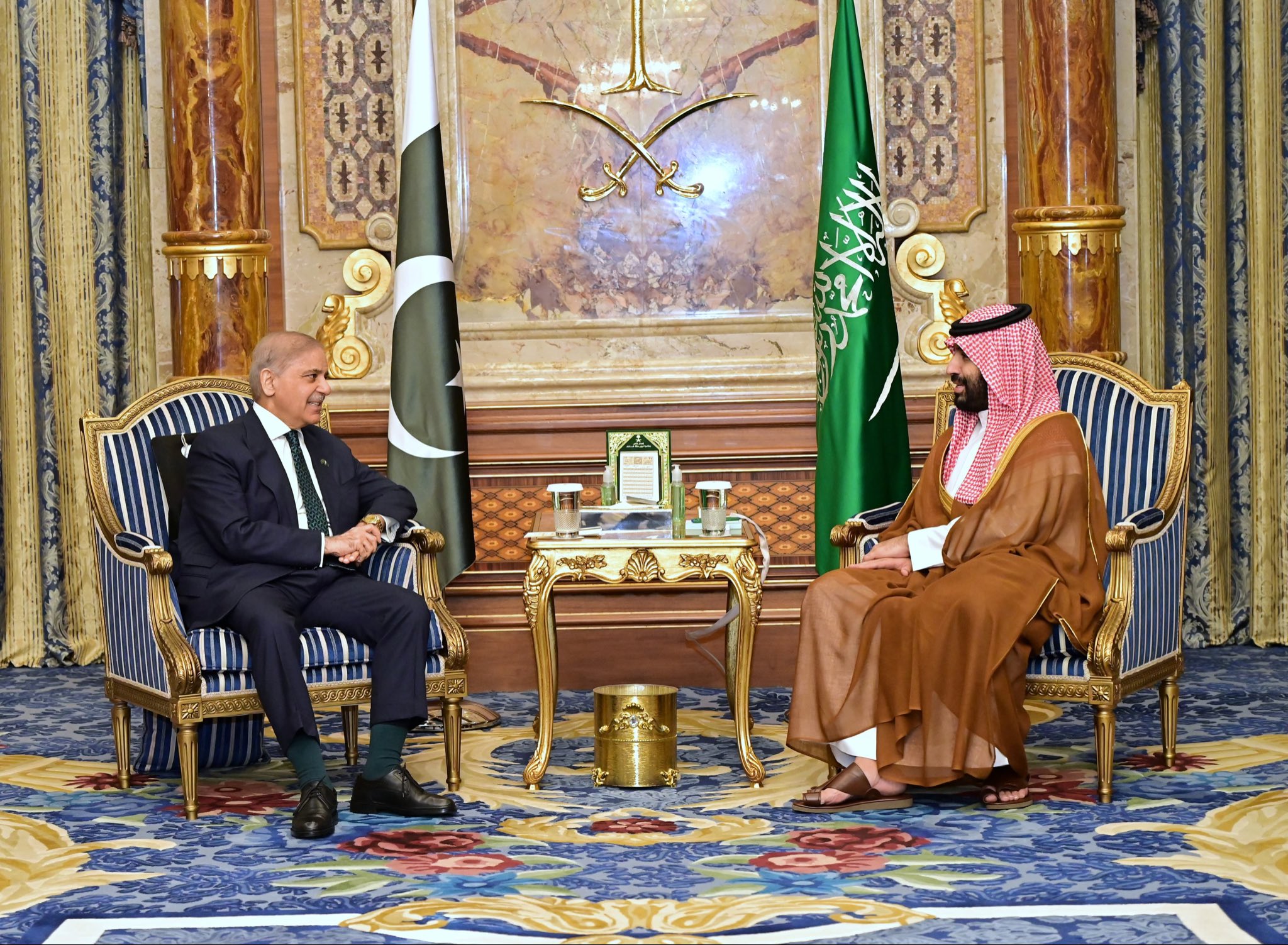Pakistan prime minister meeting Saudi crown prince in April 2026