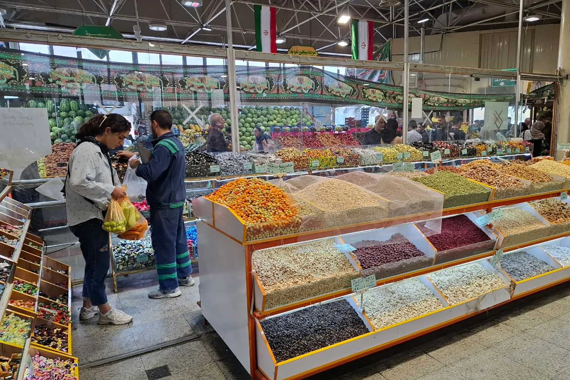 The inflation index for the fruits and nuts category reached 115.4% last month in Iran (Al Jazeera)