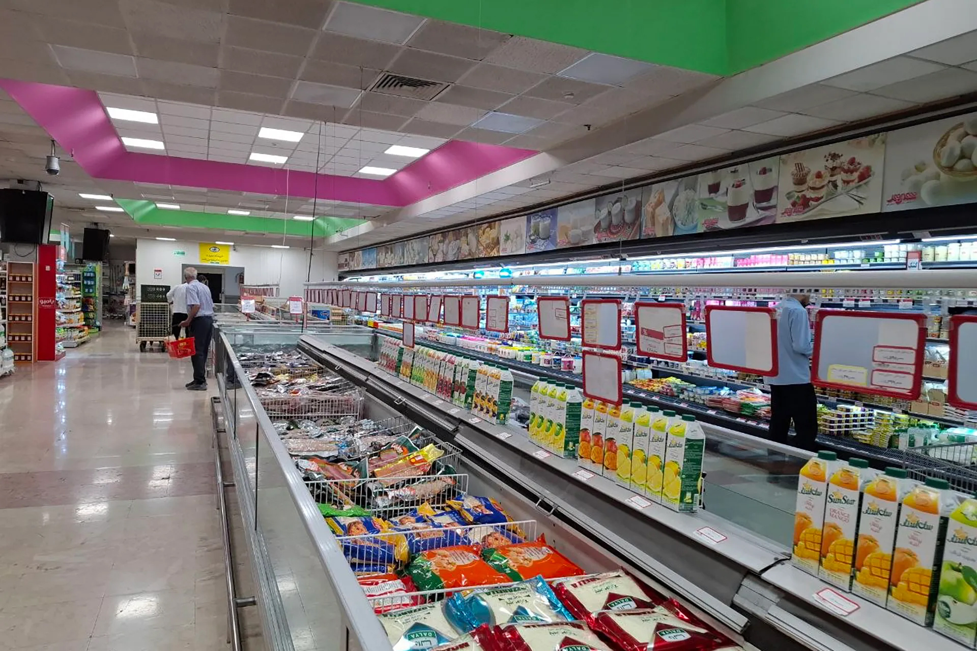 Red and white meat and their derivatives recorded an inflation rate of 145.2 percent in Iran [Al Jazeera]