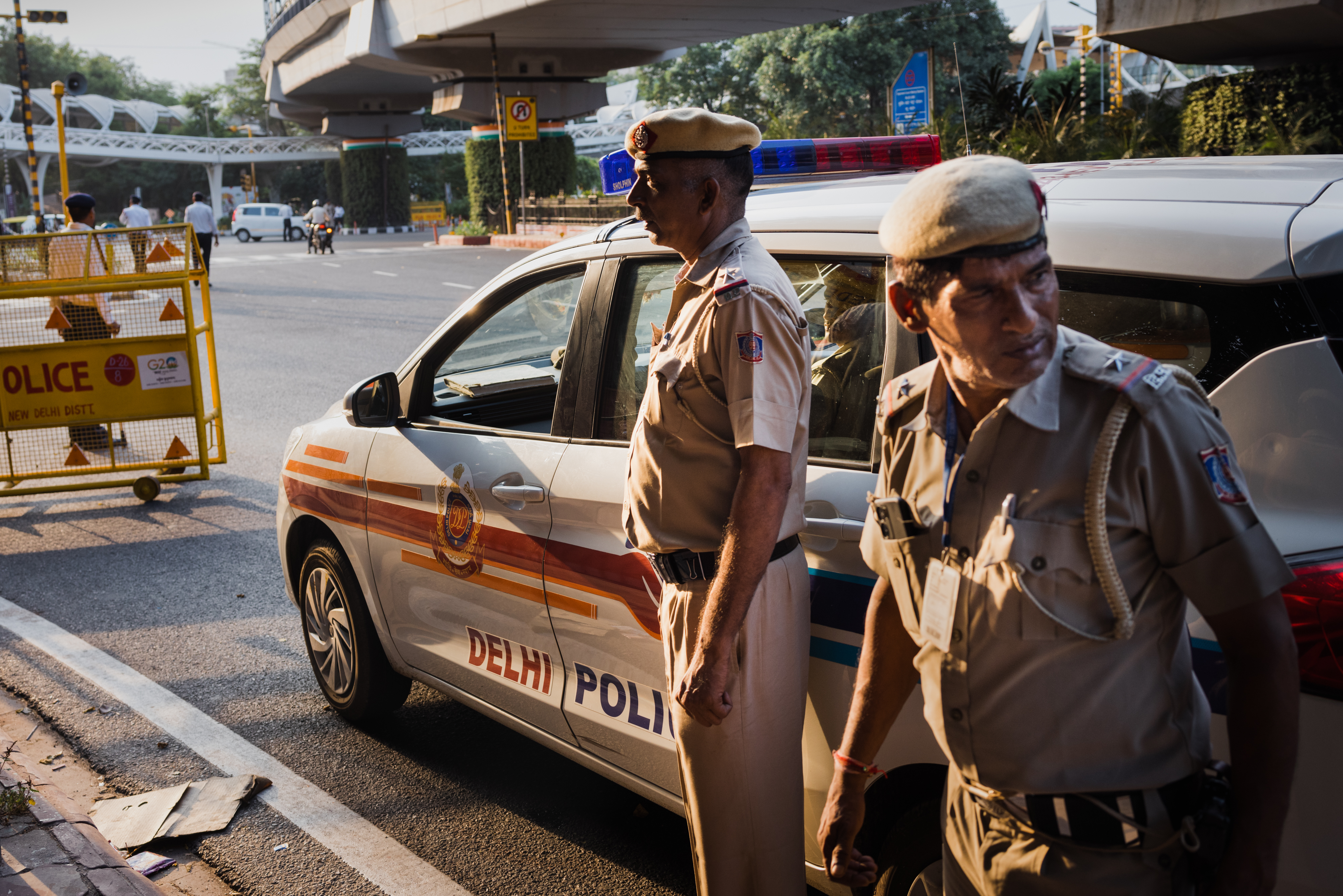 NEW DELHI, INDIA - SEPTEMBER 06: The New Delhi Police restricts traffic movement on September 06, 2023 in New Delhi, India. The 18th G20 Summit will take place September 9 - 10, 2023. (Photo by Elke Scholiers/Getty Images)