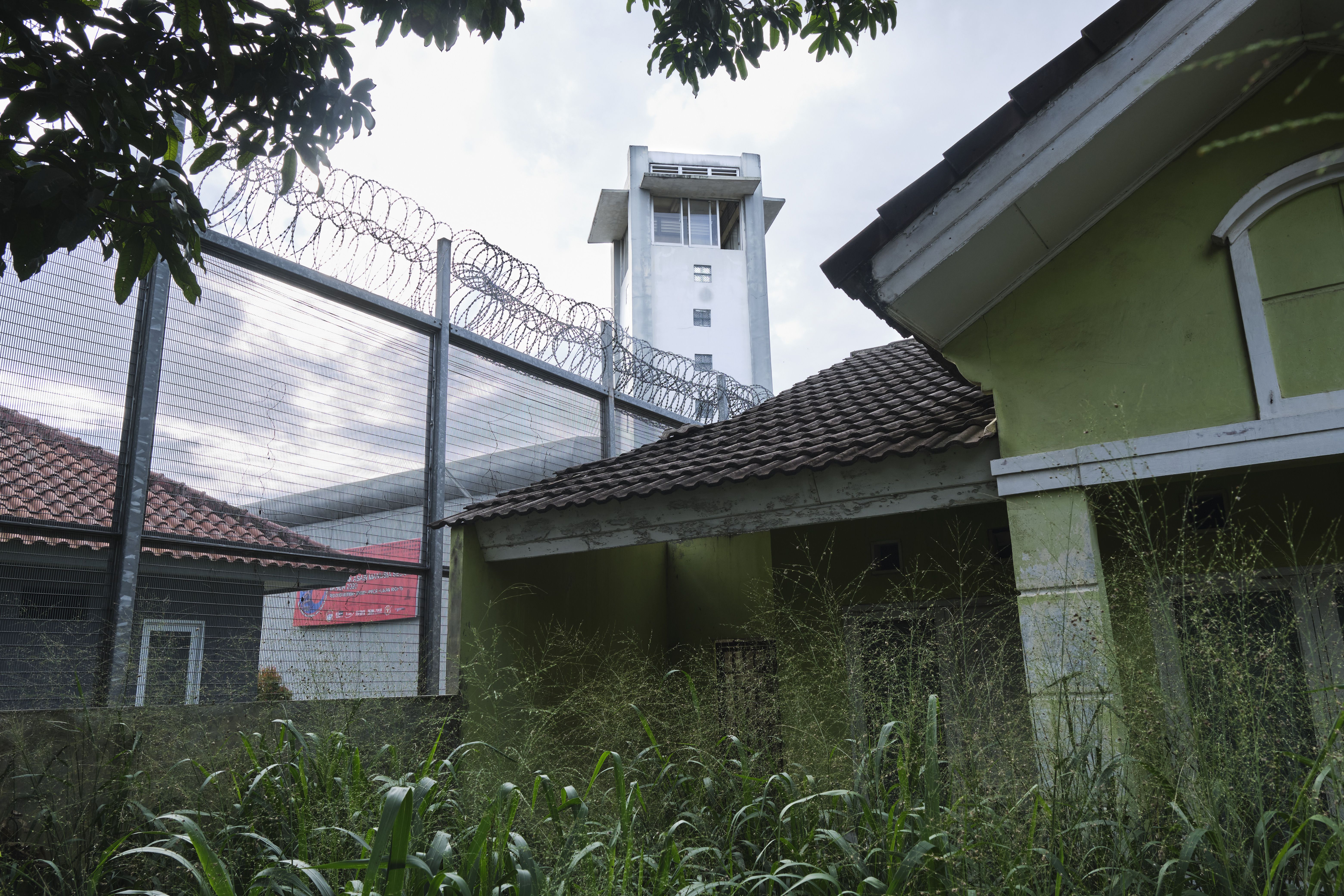BOGOR, INDONESIA - JANUARY 08: A view of the guard tower of the Gunung Sindur prison from which Radical Indonesian cleric Abu Bakar Bashir, 82, was released from on January 08, 2021 in Bogor, Indonesia. Bashir is considered to be the spiritual leader of the Jemaah Islamiah network whose members were accused of being behind the 2002 Bali bombings which killed more than 200 people and the bomb at the JW Marriot hotel in Jakarta which killed 12. Bashir was jailed in 2011 for links to a terrorist training camp in Aceh province. (Photo by Ed Wray/Getty Images)