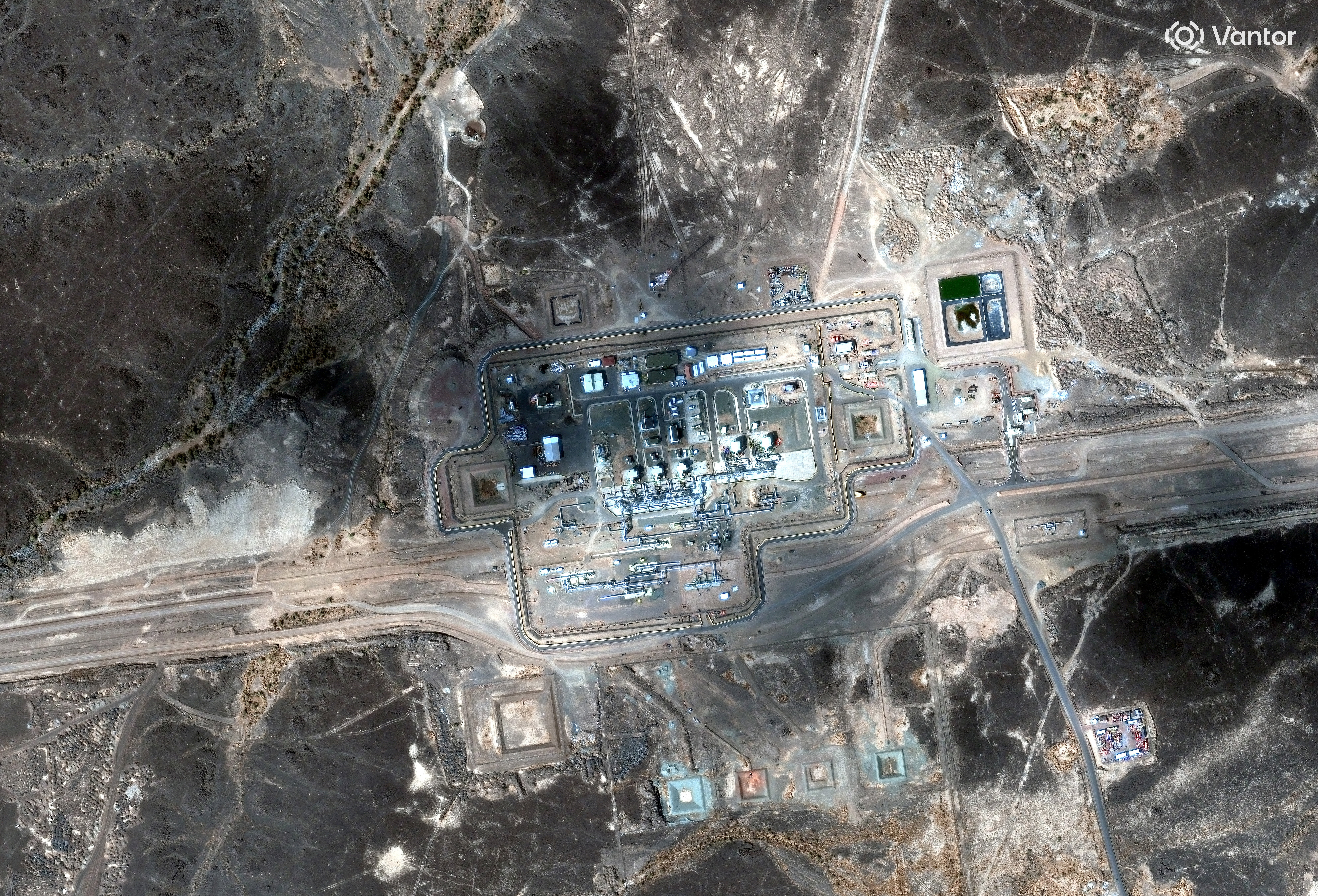 A satellite image shows the Saudi Arabia East-West pipeline, located across the Arabian Peninsula, before a strike that hit it on September 11, 2026, in Saudi Arabia, October 29, 2025. Vantor/Handout via REUTERS THIS IMAGE HAS BEEN SUPPLIED BY A THIRD PARTY. NO RESALES. NO ARCHIVES. MANDATORY CREDIT. DO NOT OBSCURE LOGO.