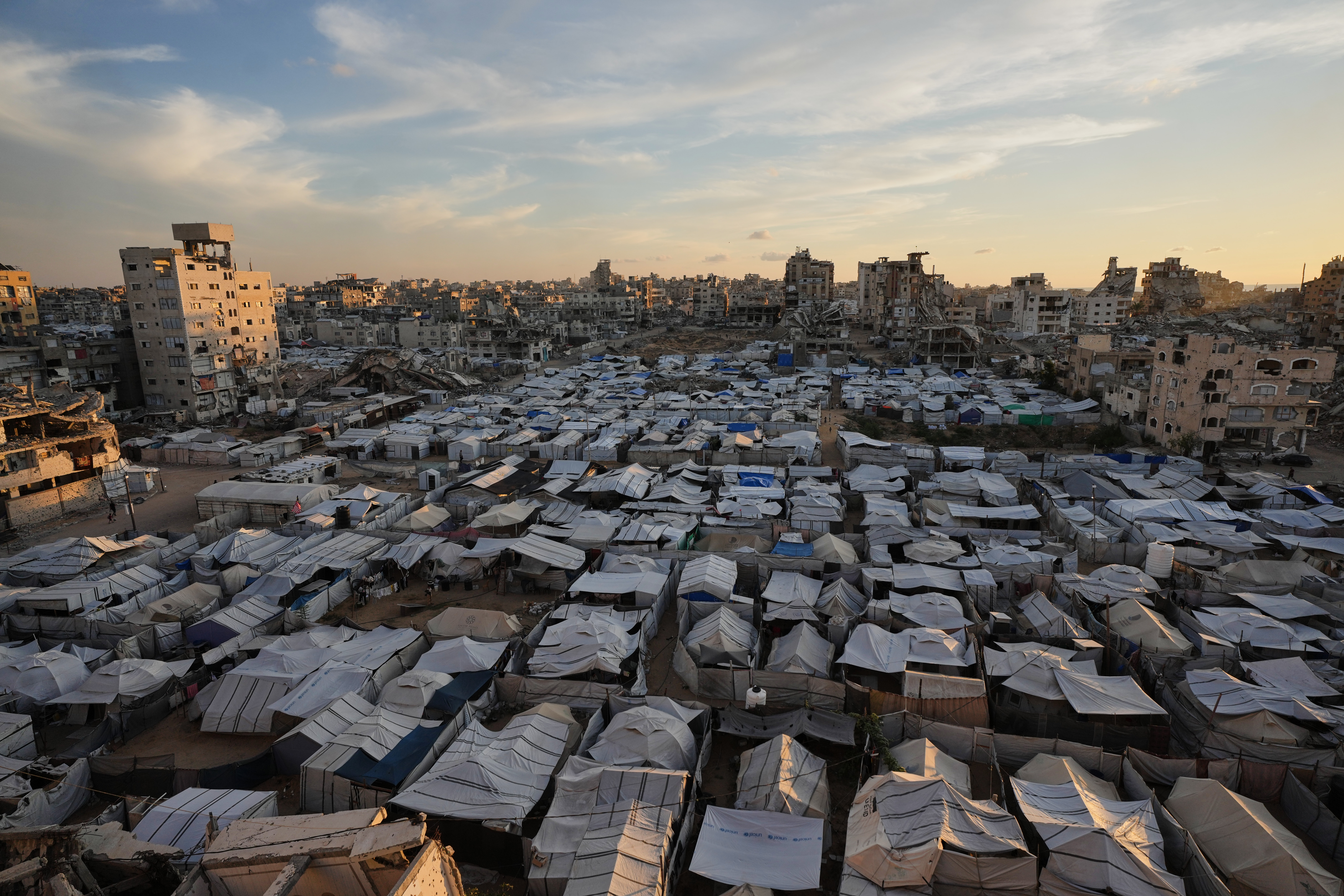 Tent cities expand in Gaza amid widespread destruction and loss