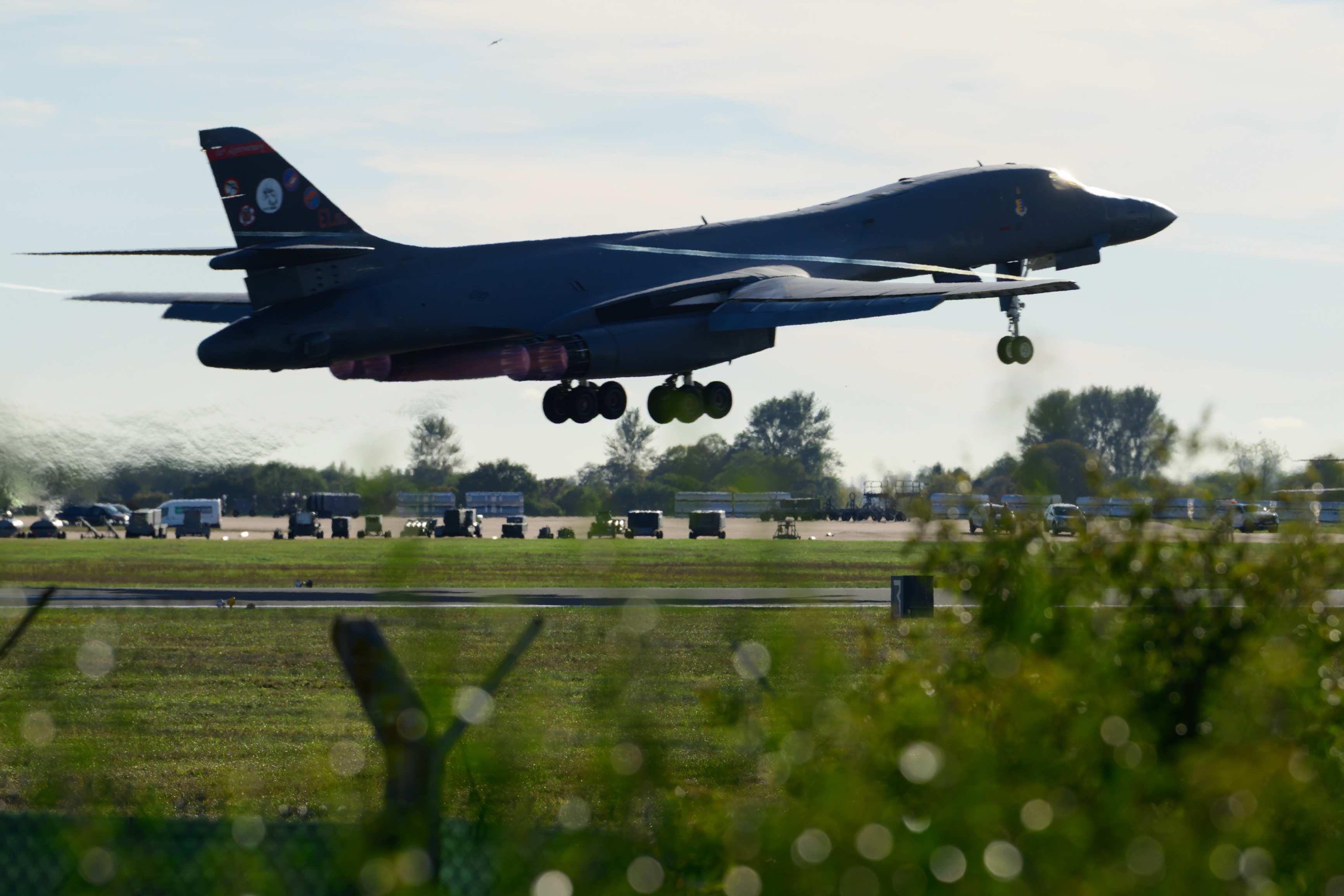 A B-1 bomber takes off from RAF Fairford