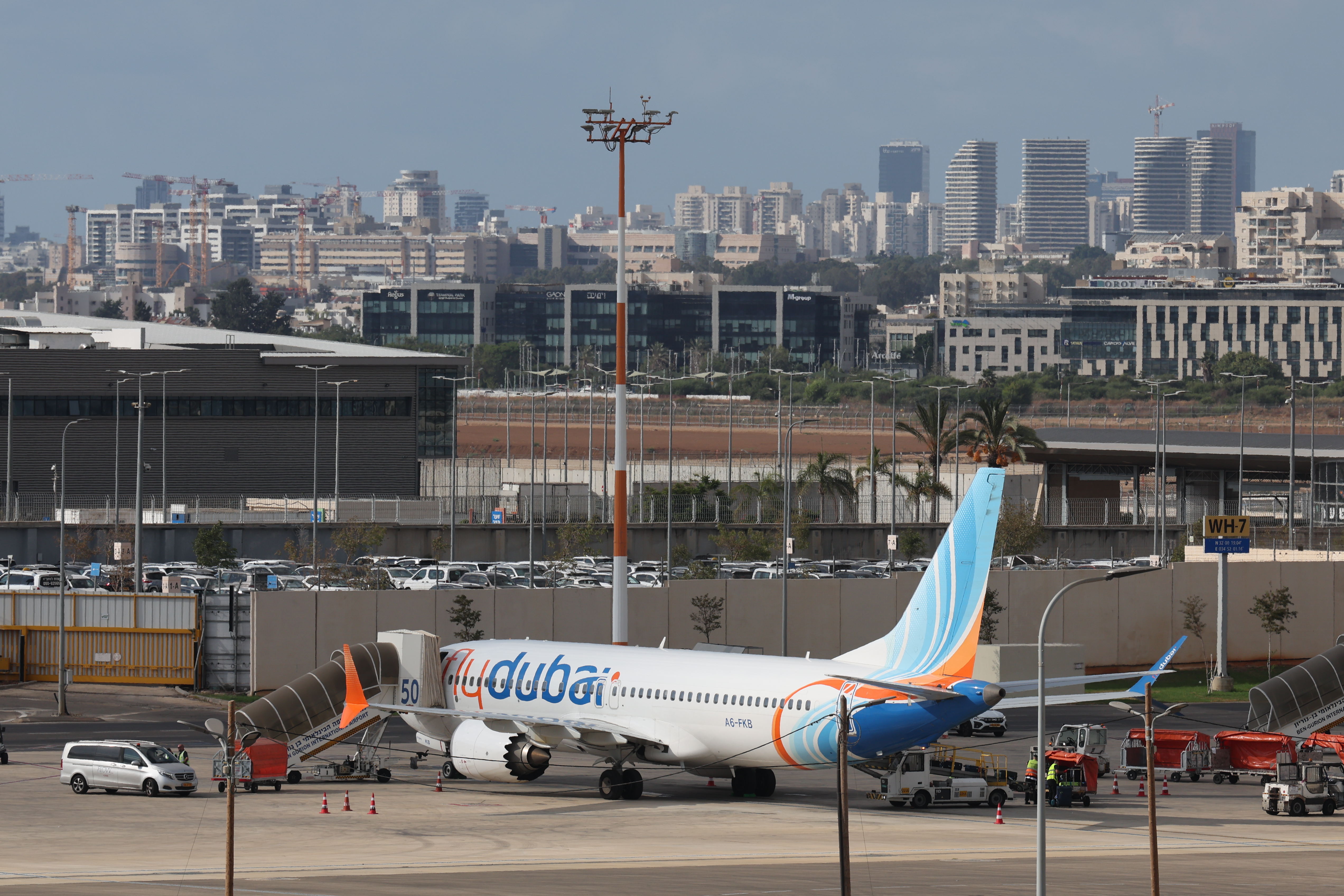 epa13272755 A Flydubai aircraft sits on the tarmac at Ben Gurion International Airport near Tel Aviv, Israel, 30 September 2026. Flydubai confirmed that flight FZ 1073 from Dubai to Tel Aviv experienced an in-flight incident and diverted safely to Tabuk Airport in Saudi Arabia following an altercation in the flight deck, before passengers were safely transported to their destination. EPA/ABIR SULTAN