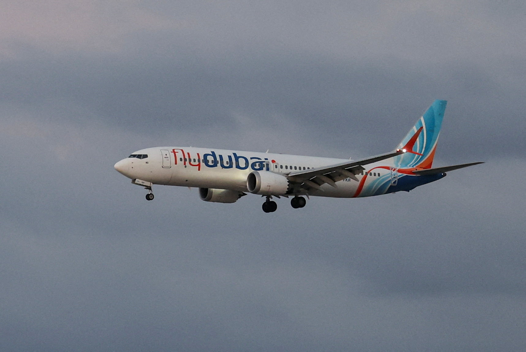 FILE PHOTO: A plane, carrying passengers who were on the FlyDubai aircraft bound for Israel from the United Arab Emirates, which was diverted to Saudi Arabia following an emergency signal, arrives at the Ben Gurion International Airport, in Lod, near Tel Aviv, Israel, September 30, 2026. REUTERS/Ammar Awad/File Photo