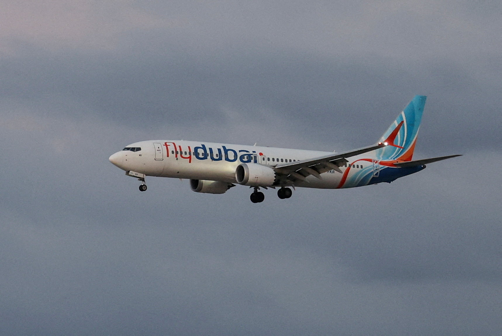 FILE PHOTO: A plane, carrying passengers who were on the FlyDubai aircraft bound for Israel from the United Arab Emirates, which was diverted to Saudi Arabia following an emergency signal, arrives at the Ben Gurion International Airport, in Lod, near Tel Aviv, Israel, September 30, 2026. REUTERS/Ammar Awad/File Photo